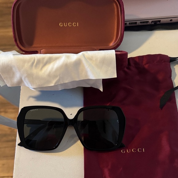 Gucci Accessories - Gucci Black Square Sunglasses